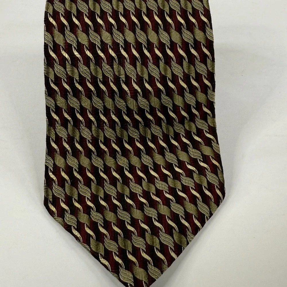 Carlos Devenezia Burgundy Red Gold White Silk‎ Tie Geometric Links